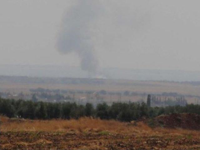 Suriye Sınırında Işid Ile Muhaliflerin &Ccedil;atışmalar S&uuml;r&uuml;yor 2