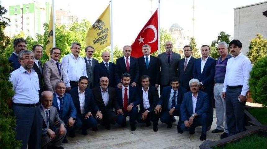 K&uuml;lt&uuml;r Bakanı Top&ccedil;u&rsquo;dan Başkan Aky&uuml;rek&rsquo;i Ziyaret