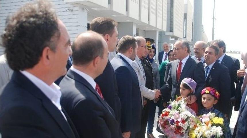 K&uuml;lt&uuml;r Ve Turizm Bakanı Top&ccedil;u Balıkesir&rsquo;de