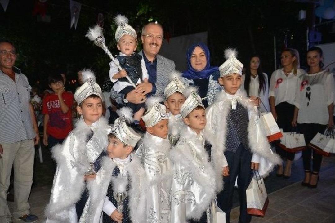 Altıeyl&uuml;l&rsquo;de S&uuml;nnet Ş&ouml;leni