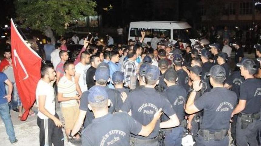 Gaziantep'te Ter&ouml;re Tepki Y&uuml;r&uuml;y&uuml;ş&uuml;