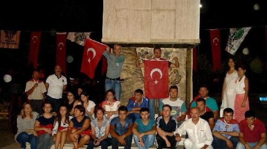 Ter&ouml;re Tepki I&ccedil;in Toplandılar