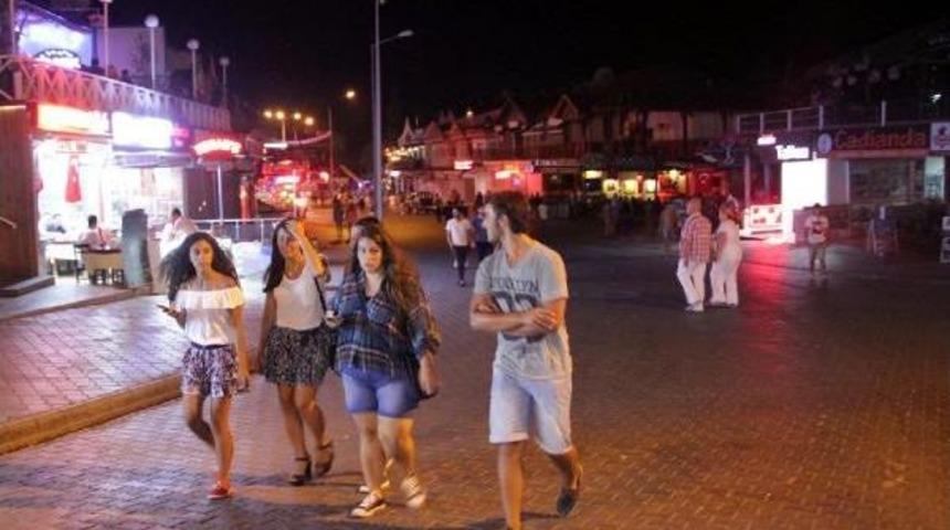 Ter&ouml;re Tepki I&ccedil;in Eğlence Mekanları Kapatıldı