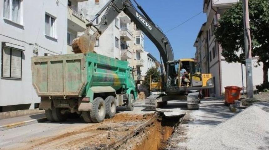 Ak&ccedil;akoca&rsquo;da Al Yapı &Ccedil;alışmaları B&uuml;y&uuml;k Bir Titizlikle S&uuml;r&uuml;yor