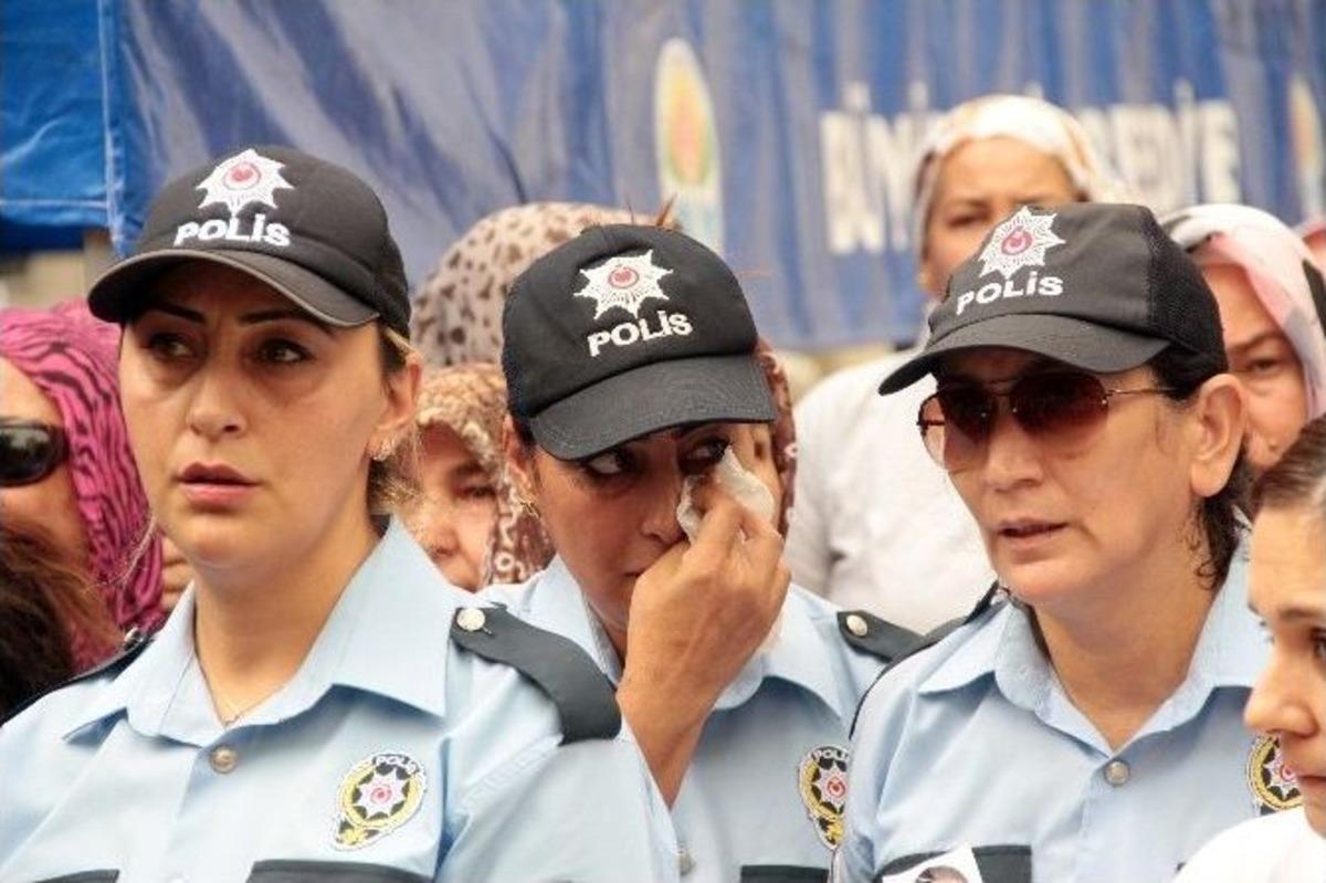 Şehidin Annesi Hem Ağladı Hem Ağlattı