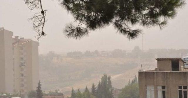 Adıyaman’Da Toz Bulutu 1