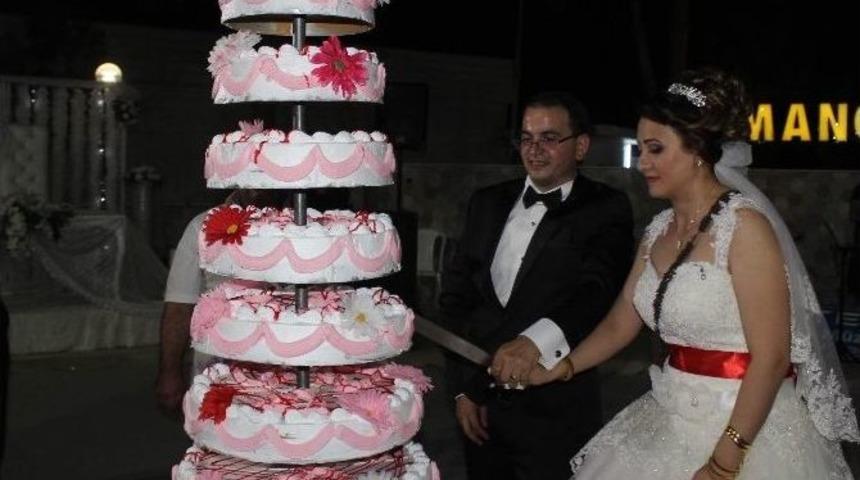 Gazeteci Kazım Y&ouml;r&uuml;k&ccedil;e Bekarlığa Veda Etti