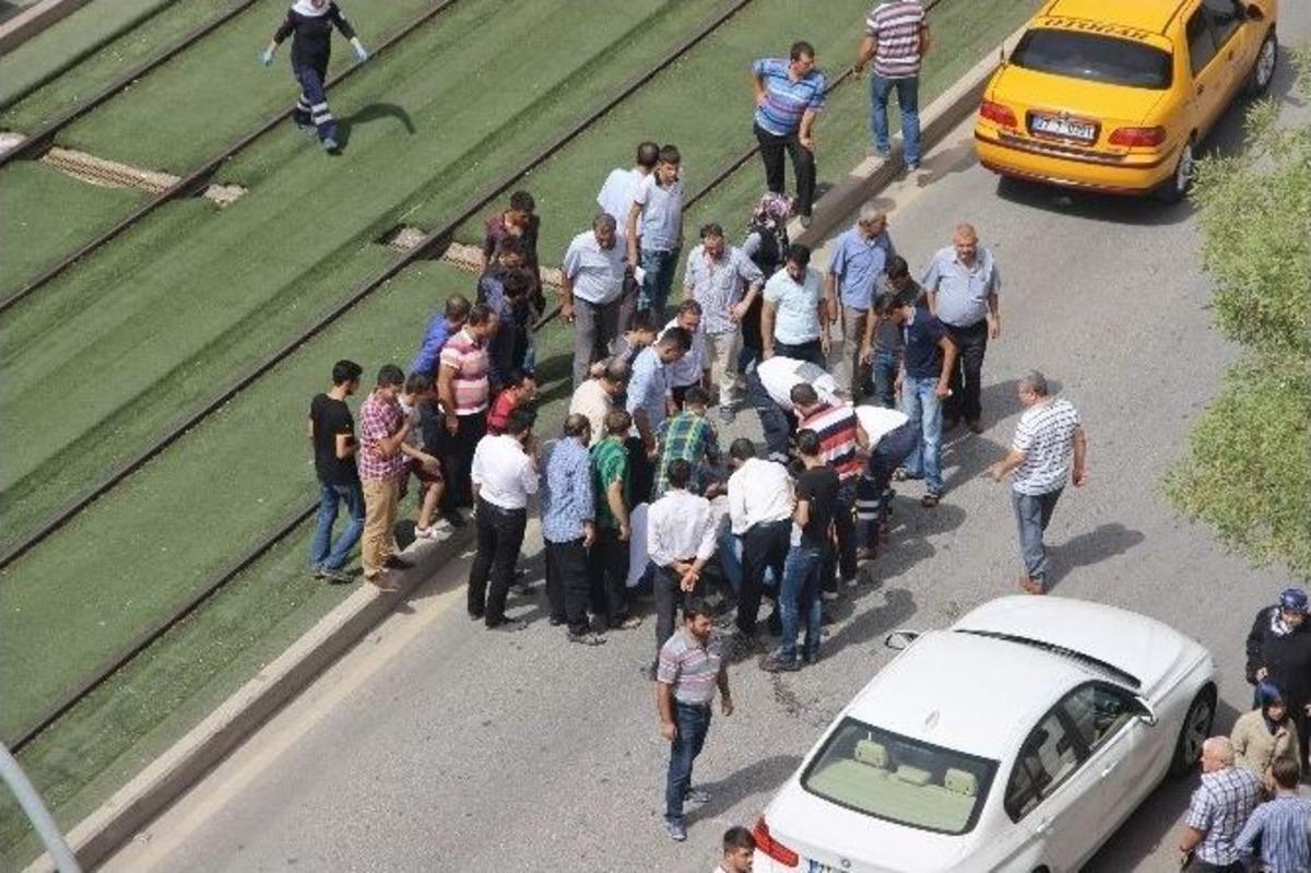 Ağabeyinin Kaza Ge&ccedil;irdiği Yere Giderken Kaza Yaptı