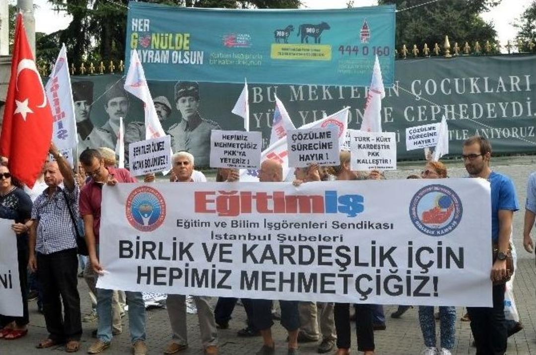 Beyoğlu&rsquo;nda Eğitim-iş Ter&ouml;r Olaylarını Protesto Etti