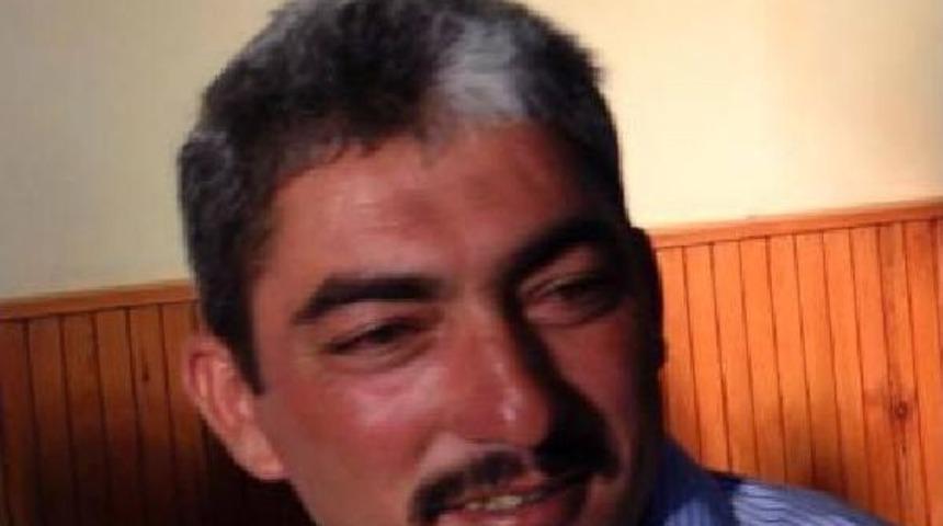 Devrilen Trakt&ouml;r&uuml;n Altında Kalan Anne Ile Oğlu &Ouml;ld&uuml;