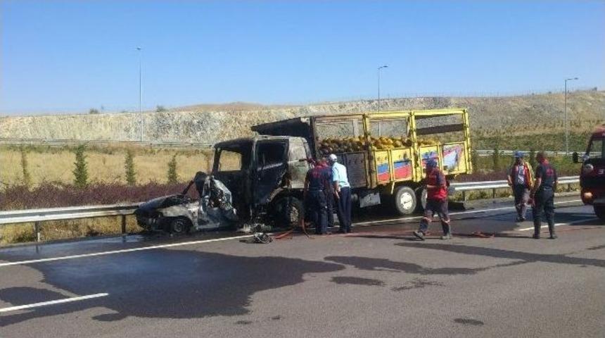 Niğde&rsquo;deki Feci Kazada 2 Kişinin &Ouml;ld&uuml;ğ&uuml; Ortaya &Ccedil;ıktı