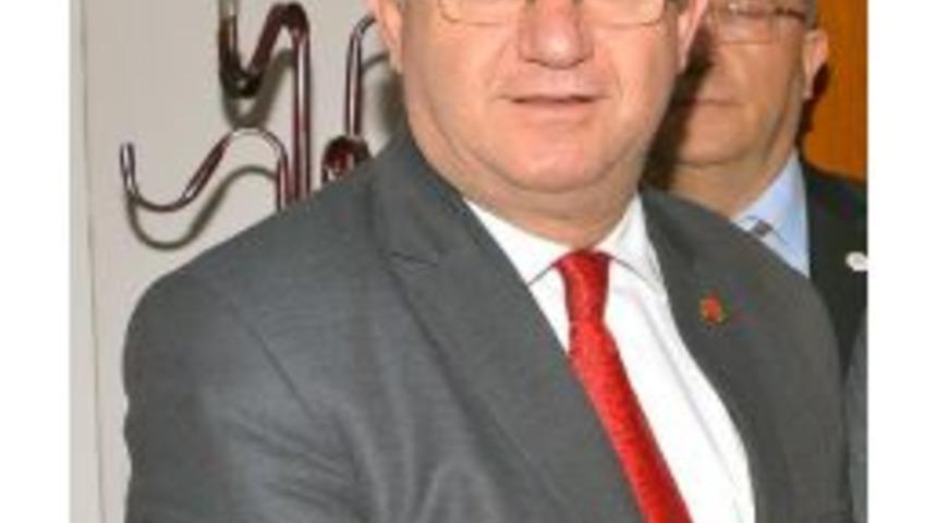 &Ccedil;ukurovalı Gazeteciler, H&uuml;rriyet Gazetesi'ne Yapılan Saldırıyı Kınadı