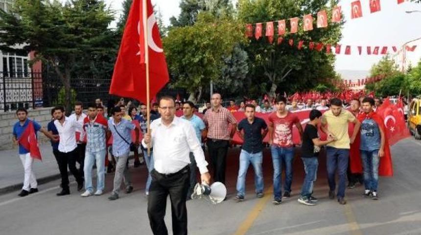 Isparta'da Ter&ouml;re Tepki Y&uuml;r&uuml;y&uuml;ş&uuml;