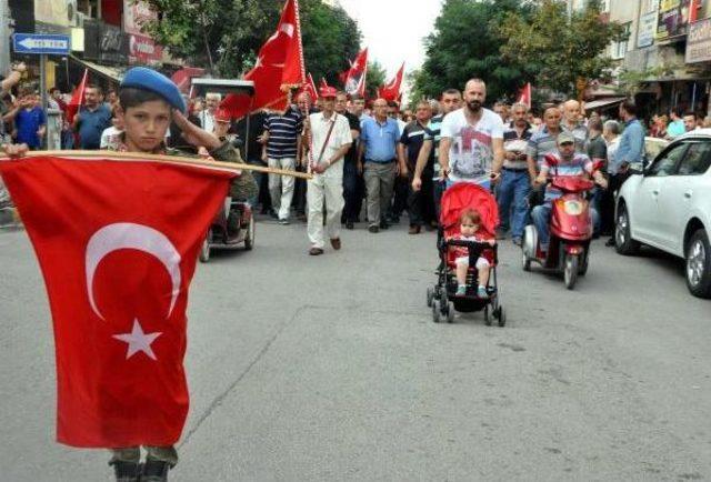 Hakkari Saldırısına Soma'da 2 Bin Kişilik Tepki Yürüyüşü