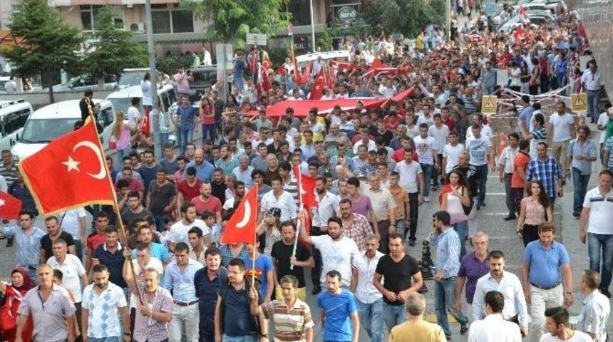 Balıkesir&rsquo;de Binler Ter&ouml;re Karşı Y&uuml;r&uuml;d&uuml;