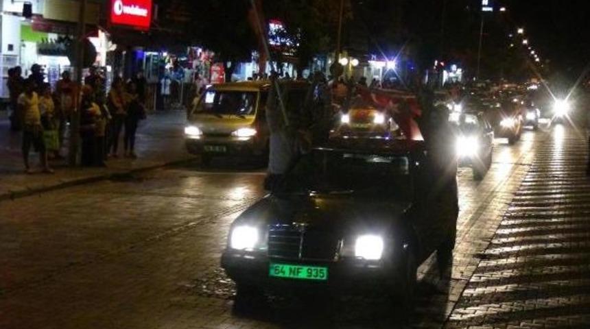 Uşak'ta Ter&ouml;re Tepki Eylemi