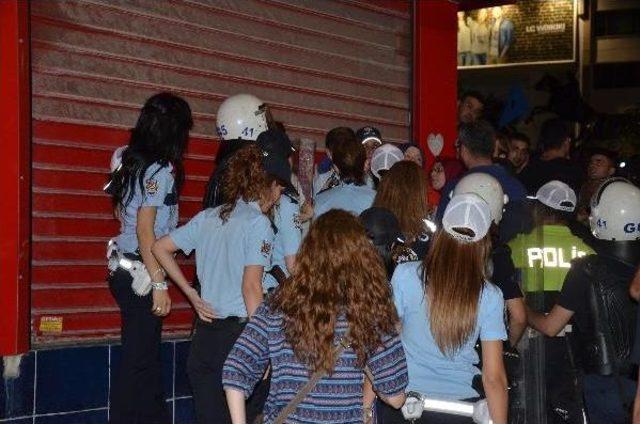 Gebze’De Hdp Binasına Girmek Isteyen Grep Ile Polis Arasında Gerginlik