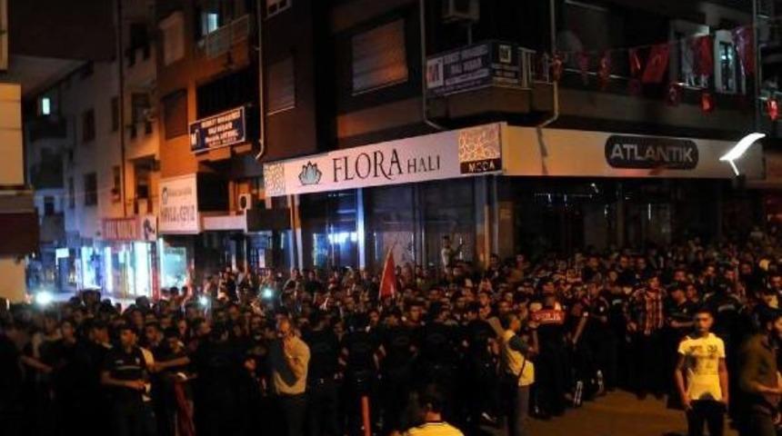 Hdp Il Başkanlığının Bulunduğu Daire Ateşe Verildi