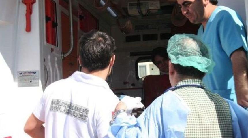 Havuza D&uuml;şen &Ccedil;ocuğa Ambulans Helikopterle Sevk