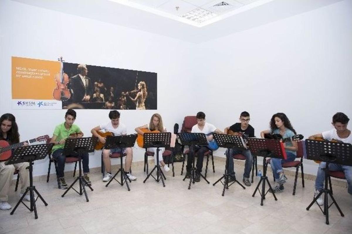 &Ouml;ğrenciler Hayat Okulunda Yeteneklerini&nbsp; Geliştiriyor