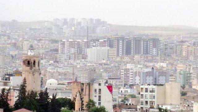 Şanlıurfa’Da Toz Bulutu Hayatı Olumsuz Etkiledi