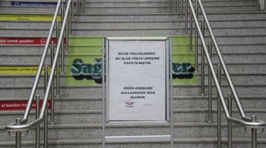 Paslanan Zincirler Marmaray'da Y&uuml;r&uuml;yen Merdivenleri Durdurdu