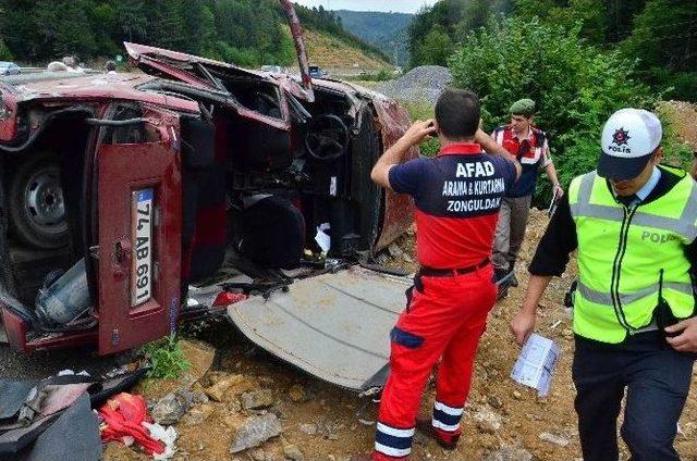 Takla Atan Otomobilde Can Pazarı: 1’i Ağır 3 Yaralı