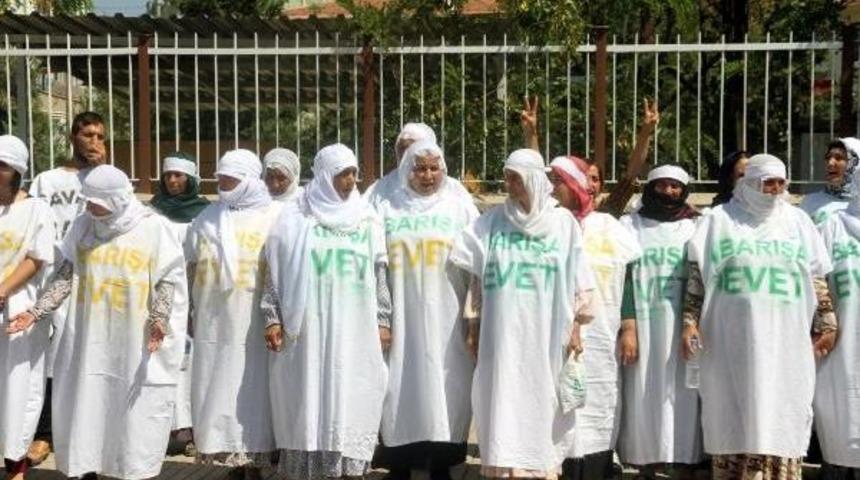 İdil&rsquo;De Kefenle Y&uuml;r&uuml;d&uuml;ler