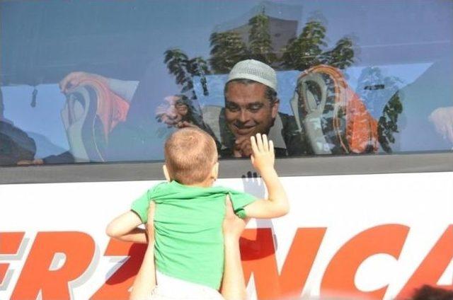 Hacı Adayları Dualarla Uğurlandı 1