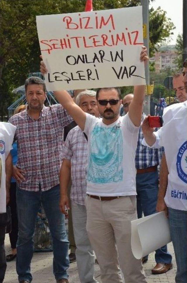 Eskişehir’deki Sendika Üyeleri De Teröre Karşı Yürüdü