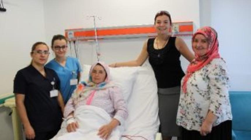 Meme Kanseri Ameliyatlarında &ldquo;meme Koruyucu Cerrahi&rdquo; Uygulanıyor