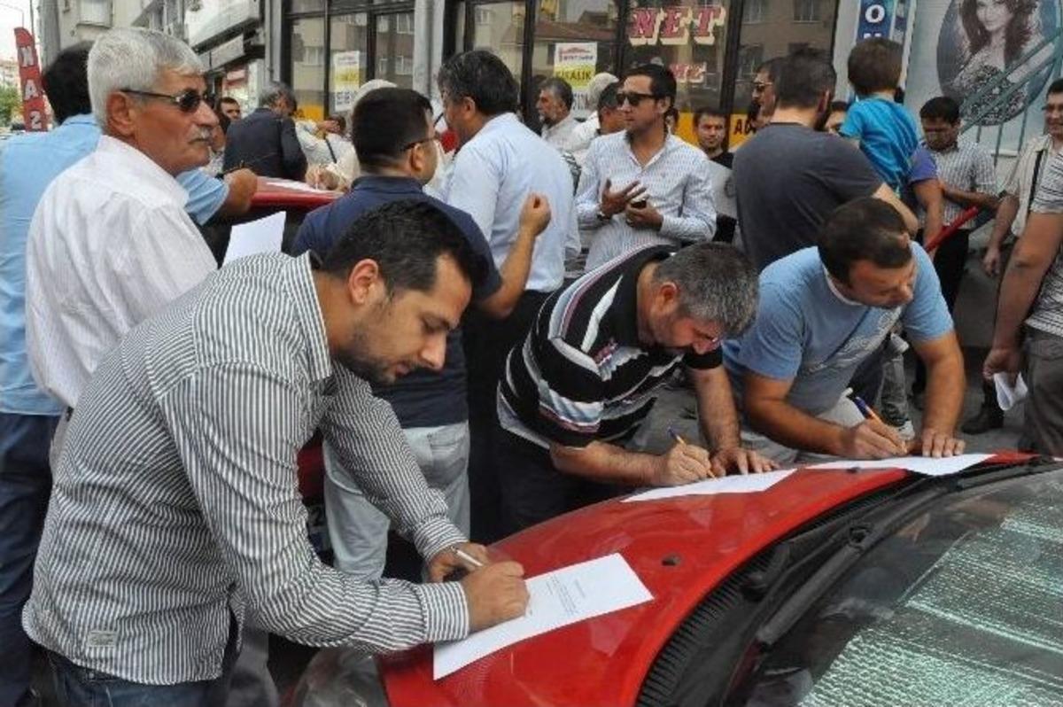 Kadınlar Askerlik İ&ccedil;in Toplu M&uuml;racaatta Bulundu