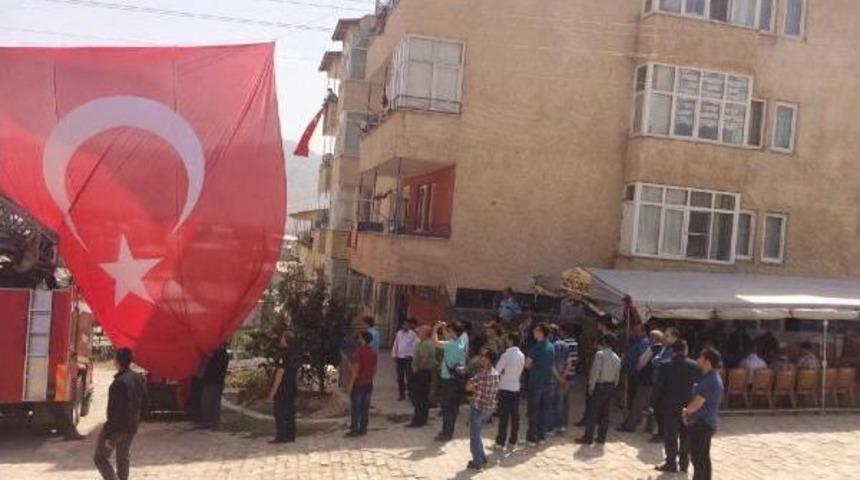 Kahramanmaraşlı Şehit Başkomiserin Evinde Yas