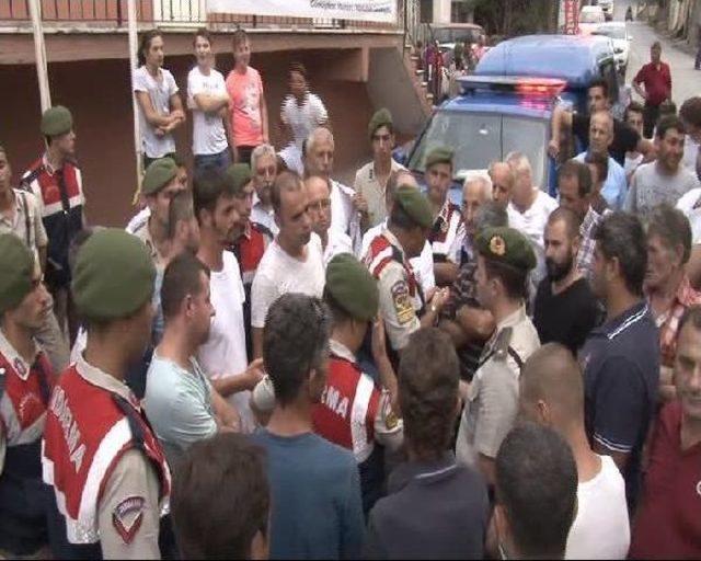 Villagers Protest Dynamite Blasts Amid Istanbul’S Third Bridge Constructions