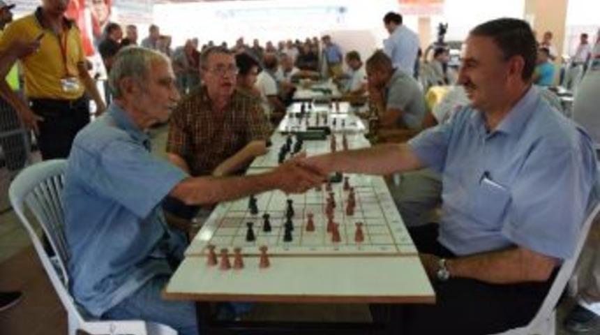 M. Kemalpaşa&rsquo;da Dama Heyecanı