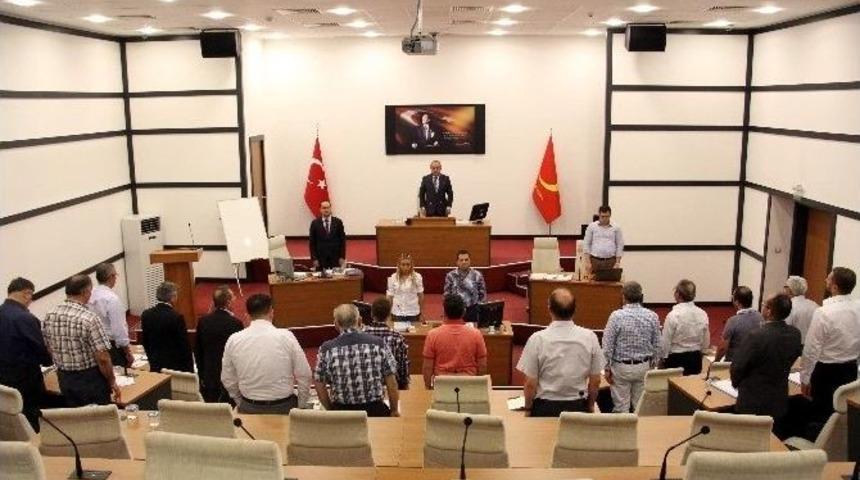 Belediye Meclisi, Ter&ouml;r Saldırılarını Kınadı