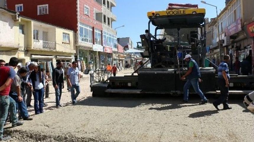Diyadin&rsquo;de Yol Yapım &Ccedil;alışmaları