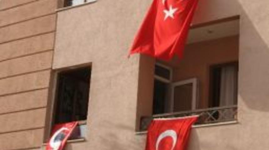 Şehit Polisin Anne Ve Babası Acı Haberi Hacda &Ouml;ğrendi