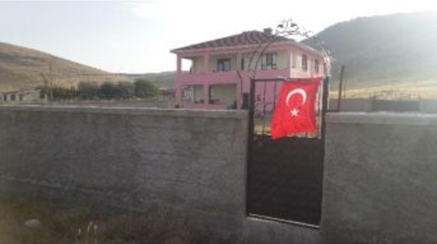 Şehit Polis Ko&ccedil;&rsquo;un K&ouml;y&uuml;nde Cenaze T&ouml;reni Hazırlıkları Başladı