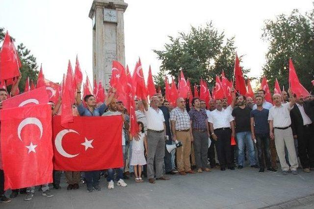 Ülkücüler Terör Saldırılarını Kınadı