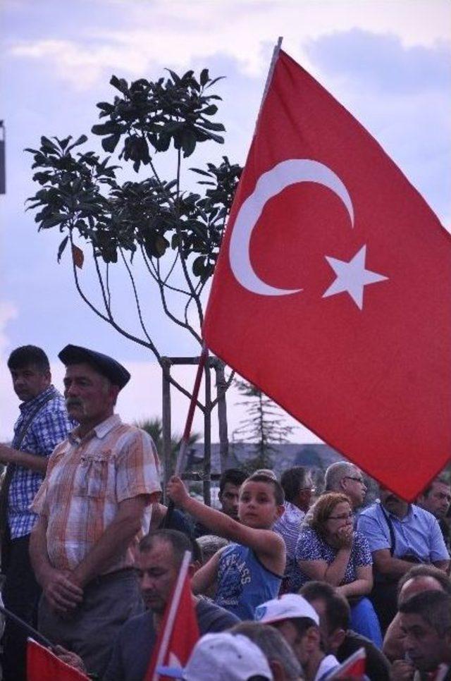 Kamu-sen Giresun’da Terörü Lanetledi