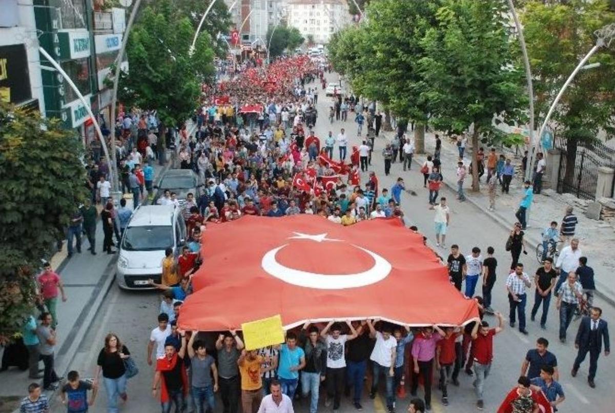 Tokat&rsquo;ta &ldquo;şehide Saygı, Ter&ouml;re Lanet" Y&uuml;r&uuml;y&uuml;ş&uuml;