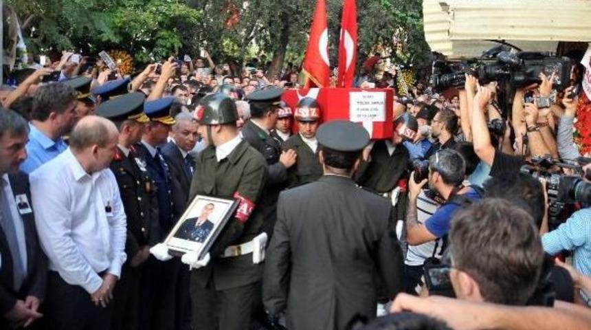 Turgutlu Şehidini G&ouml;zyaşlarıyla Son Yolculuğuna Uğurladı