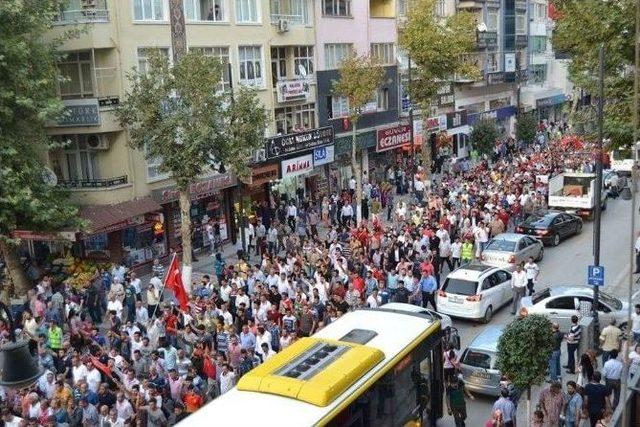 Malatya’da Terörü Protesto Yürüyüşü