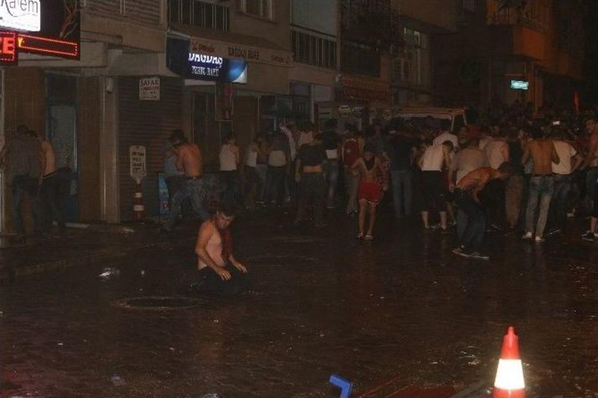 Denizli&rsquo;de Hdp &Ouml;n&uuml;nde Toplanan Kalabalığa M&uuml;dahale