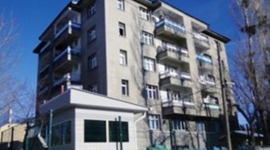 İl&ccedil;e Emniyet M&uuml;d&uuml;rl&uuml;ğ&uuml;ne Roketatarlı Ve Uzun Namlulu Silahlarla Saldırı