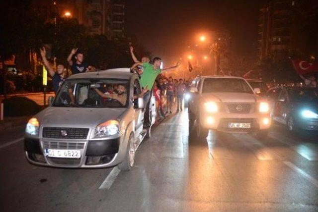 Adana da 3 Bin Kişilik Ter&ouml;r Protestosu (3) 3