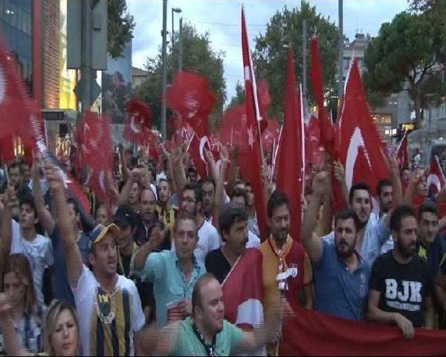 Kadık&ouml;y de Taraftarlardan  ter&ouml;re Hayır  Y&uuml;r&uuml;y&uuml;ş&uuml; 3