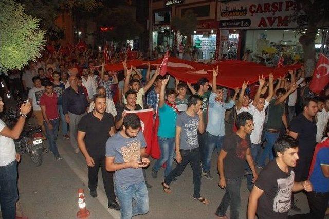 Ülkü Ocakları Adıyaman İl Başkanlığından Yürüyüş