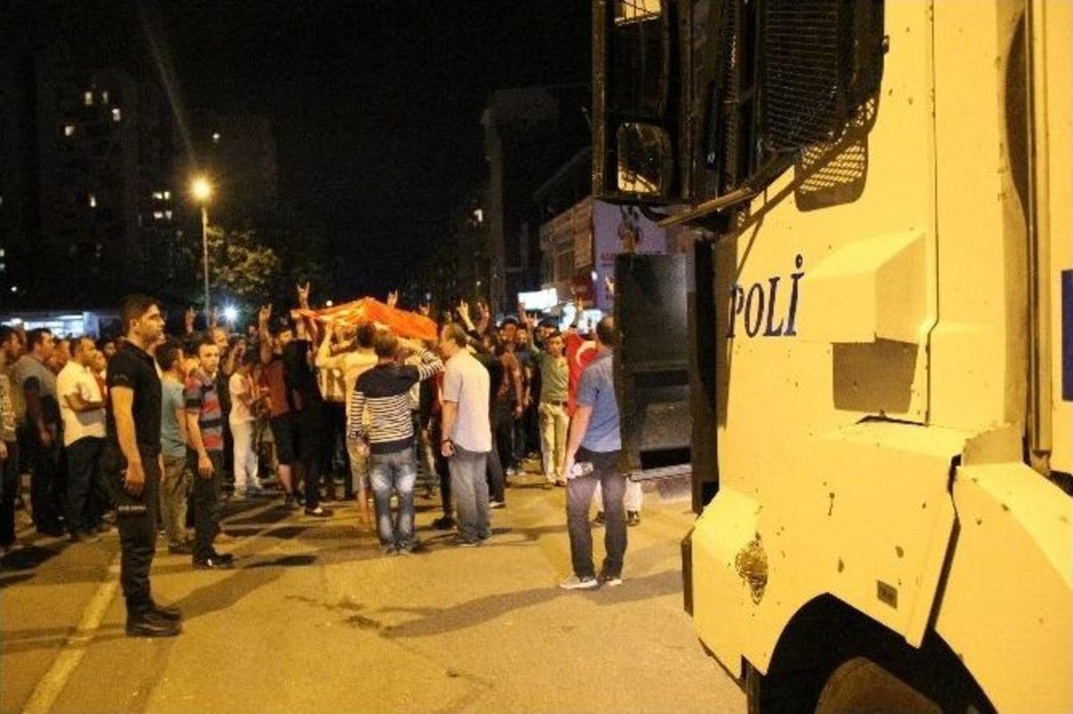 Ter&ouml;re Tepki Eylemlerinde Bursa Karıştı